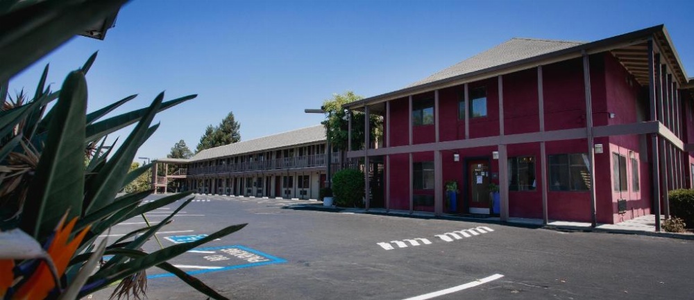 Alura Inn Main image