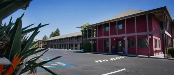 Alura Inn Main image